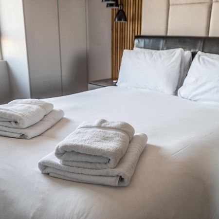 Canary Wharf Retreat With Free Secure Parking Londra Dış mekan fotoğraf