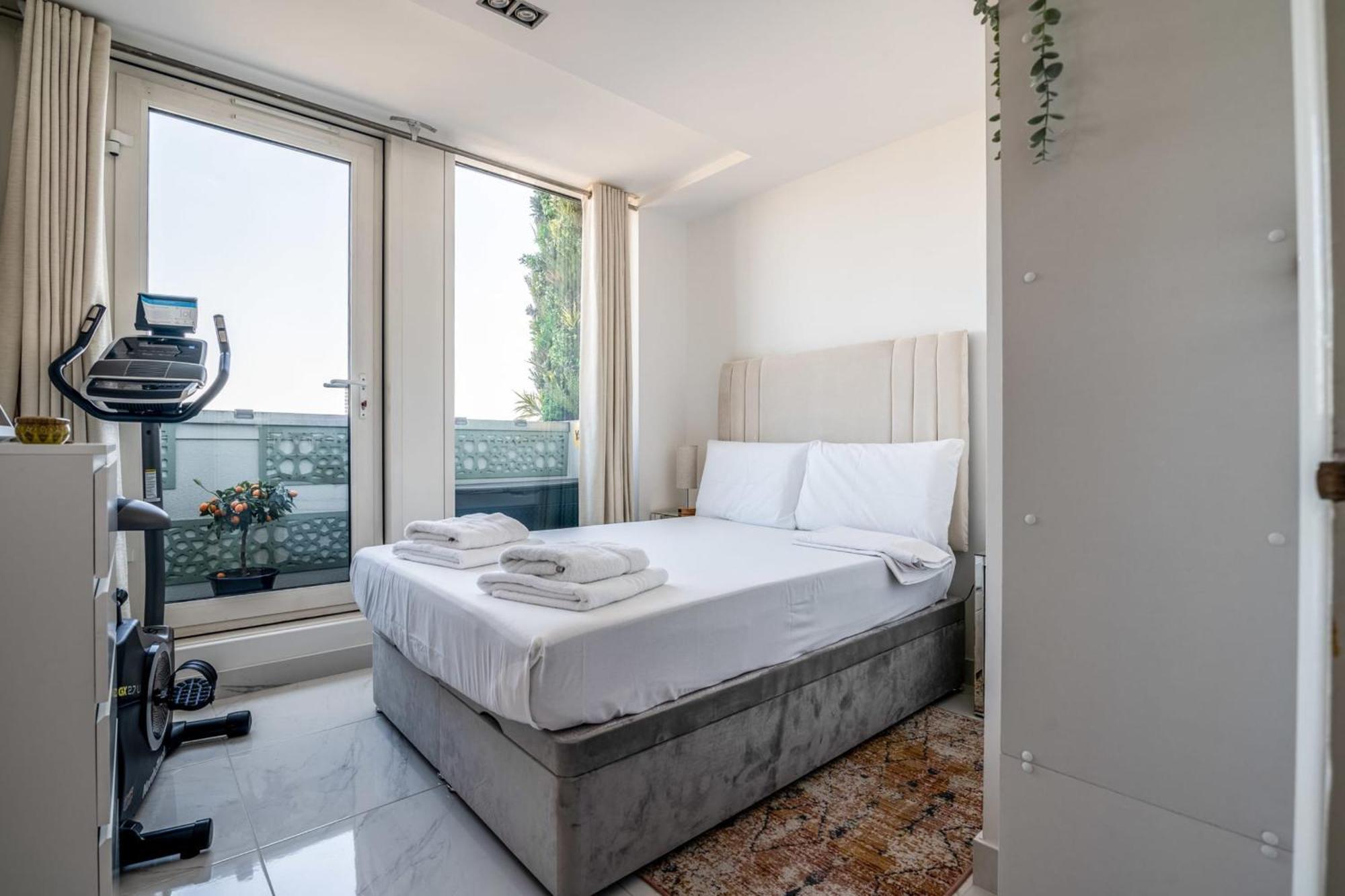 Canary Wharf Retreat With Free Secure Parking Londra Dış mekan fotoğraf